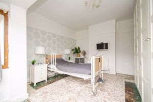 Photo 18- click for photo gallery